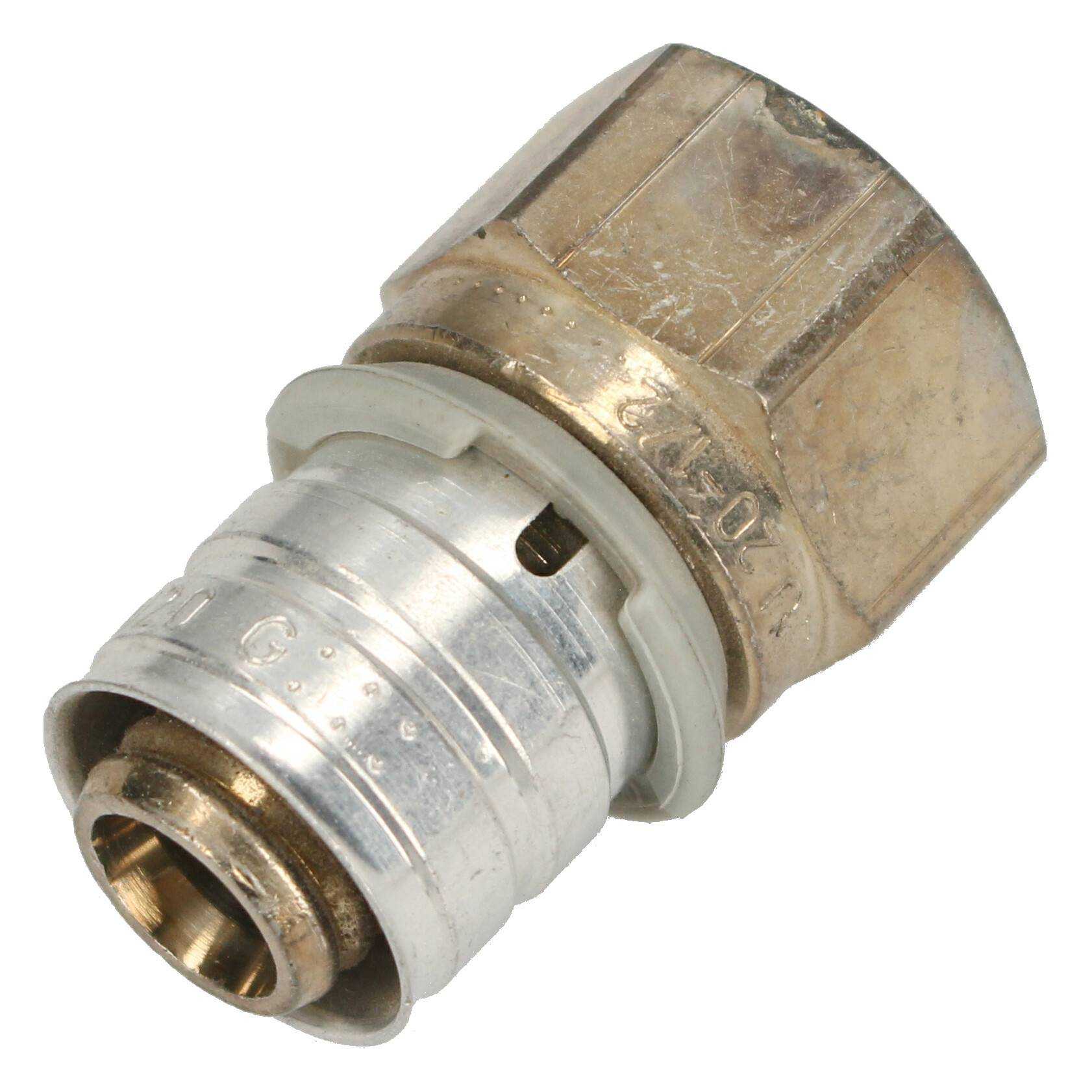 FEMALE THREADED PRESSED FITTING 20mm-1/2" - Image 1