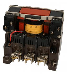 CONTACTOR MOELLER DIL 4-22 (WITH AESTHETIC DEFECTS) - Image 1