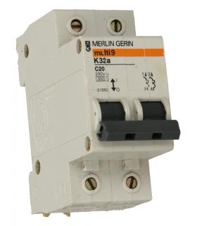 AUTOMATIC SWITCH MERLIN GERIN MULTI9 K32A C20 2 POLOS (USED) - Image 1